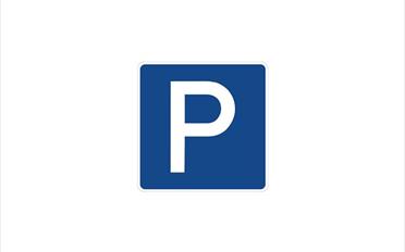 offener Parkplatz - image - 1