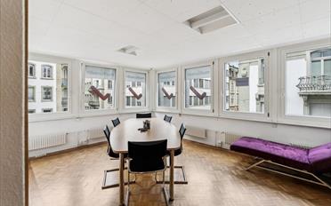 Bureau - image - 1