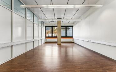 Office - image - 5