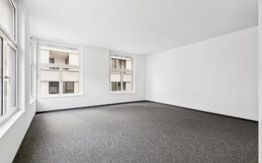 Office - image - 4