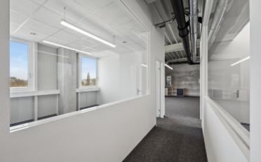 Office - image - 5