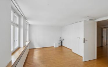 Office - image - 5