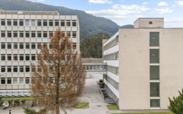 Bureau - image - 1