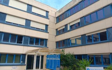 Bureau - image - 1