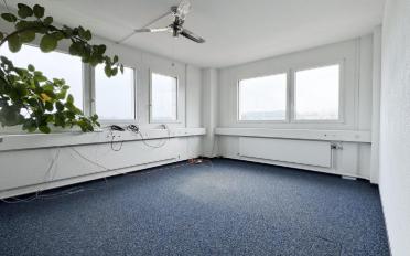 Office - image - 4