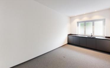 Commercial - image - 4