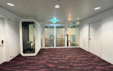Office - image - 9