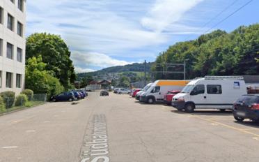 offener Parkplatz - image - 1