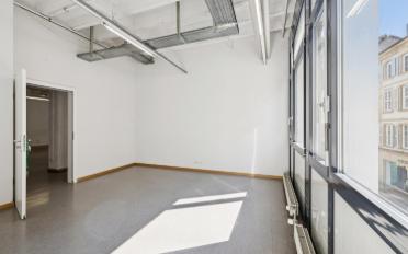Bureau - image - 12