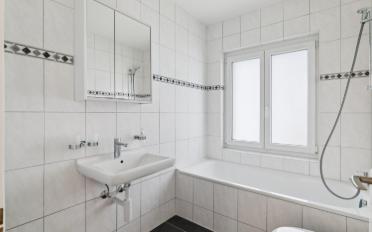 Apartment 4 rooms - image - 7