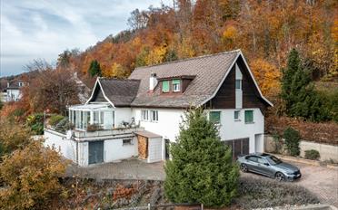 Einfamilienhaus 6.5 Zimmer - image - 1