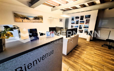 Office - image - 8