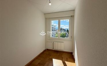 Apartment 4 rooms - image - 5